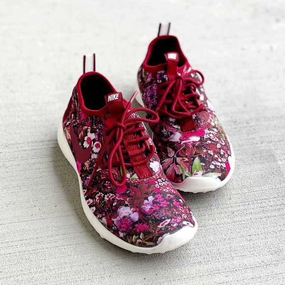 RARE FIND Nike Women’s Rejuvenate Floral Print Sneakers - Picture 1 of 6